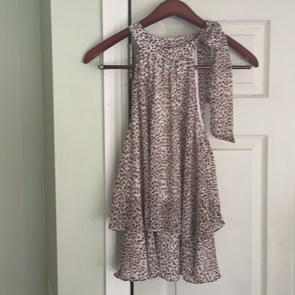 Express flowy sheer leopard print halter top - Picture 3 of 7